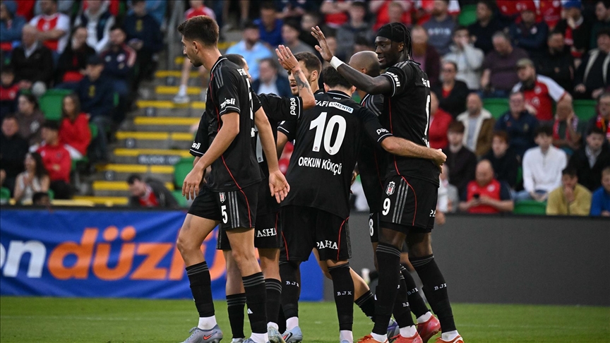 Beşiktaş, St. Patrick’s’i deplasmanda 4-1 mağlup etti