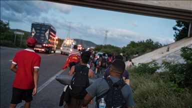 Hundreds of migrants depart southeastern Mexico, head to capital for a new life