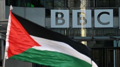 BBC'nin yayınlamadığı belgeselin yapımcısı, Gazze'de yaşananları belgelemeyi sürdüreceklerini söyledi