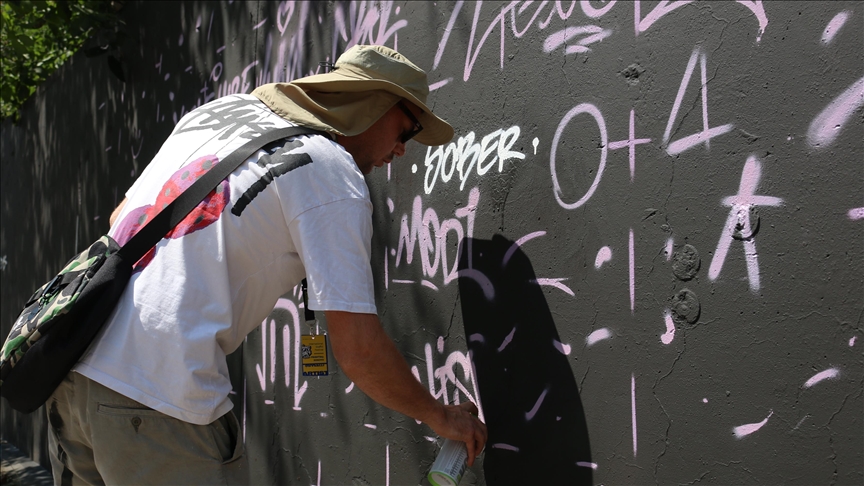 Prishtinë, fillon festivali treditor i artit të grafitit në mur