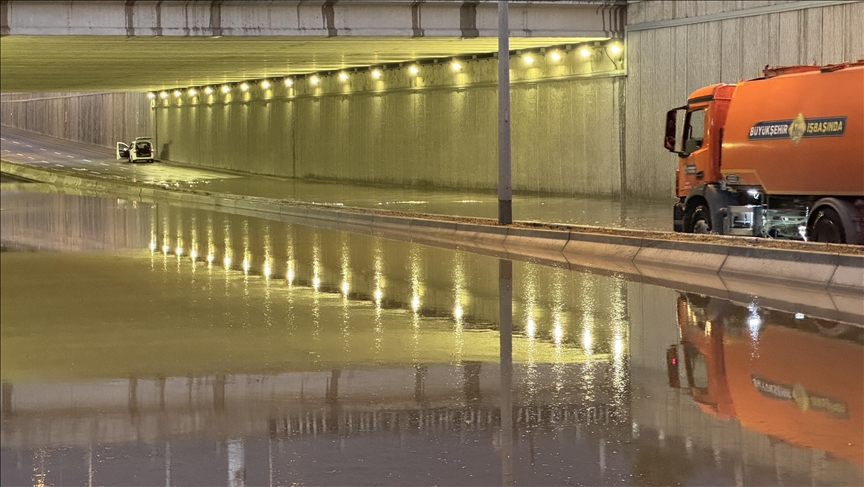 Başkentte kısa süreli sağanak etkili oldu