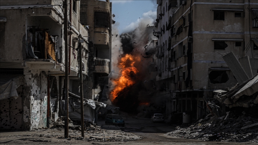 Sulmi izraelit godet një shtëpi në Gaza mes gjenocidit të vazhdueshëm