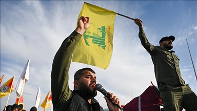 لليوم الثالث.. مناصرو "حزب الله" و"أمل" يحتجون على "حصر لبنان السلاح"