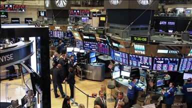 US stocks end mixed; tariffs reflect positively on Nasdaq