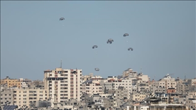 Netherlands begins Gaza aid airdrops amid criticism from humanitarian groups