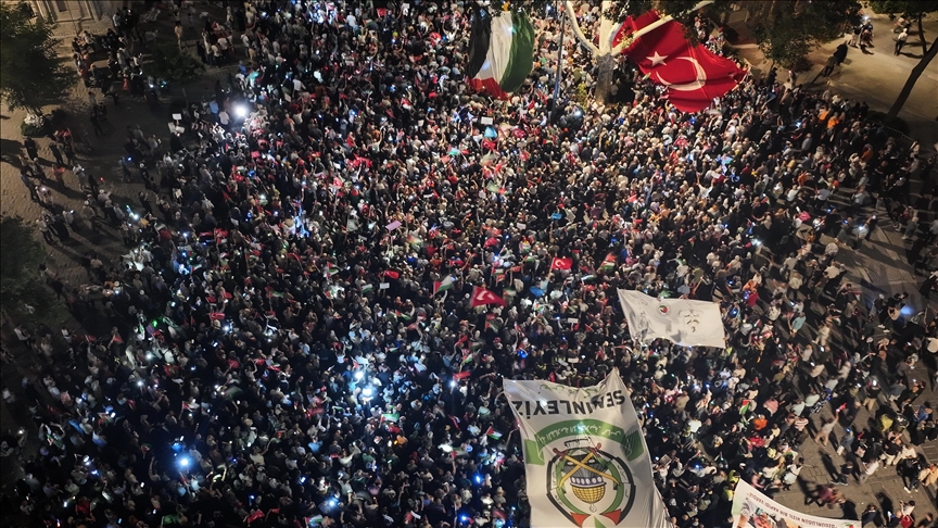 Mijëra njerëz protestojnë në Stamboll kundër gjenocidit dhe urisë në Gaza