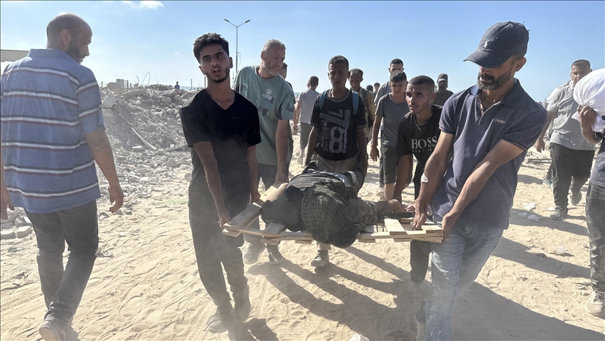 إسرائيل تقتل 9 فلسطينيين في غزة بينهم 8 من طالبي المساعدات