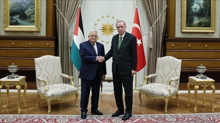 أردوغان يبحث مع عباس مستجدات حرب إسرائيل على غزة