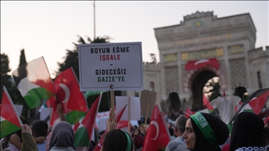 İstanbul’da "Gazze'ye Umut Işığı Ol" yürüyüşü düzenlendi