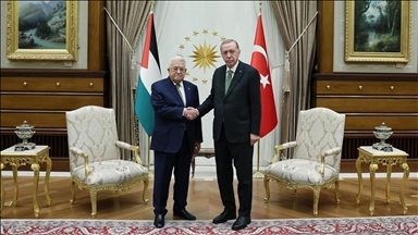 Cumhurbaşkanı Erdoğan, Filistin Devlet Başkanı Mahmud Abbas ile telefonda görüştü
