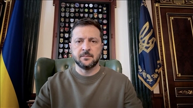 Зеленский: Украина не будет отдавать свои территории РФ