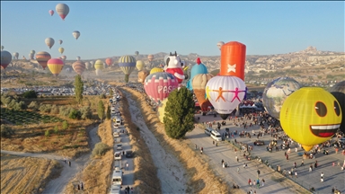 Kapadokya Balon Festivali'nin son gününde gökyüzünde görsel şölen sunuldu