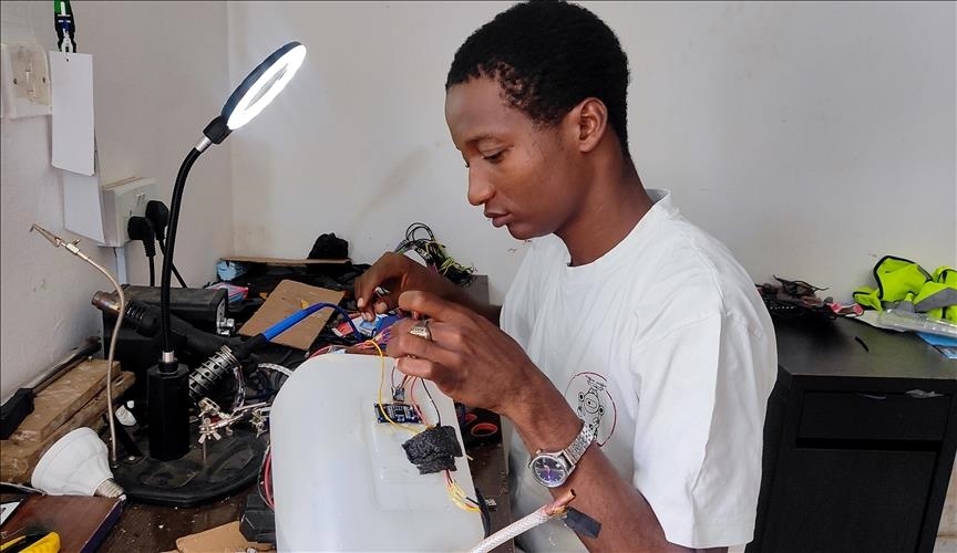 نوآوری مبتکرجوان نیجریهای برای بیماریشناسی گیاهی