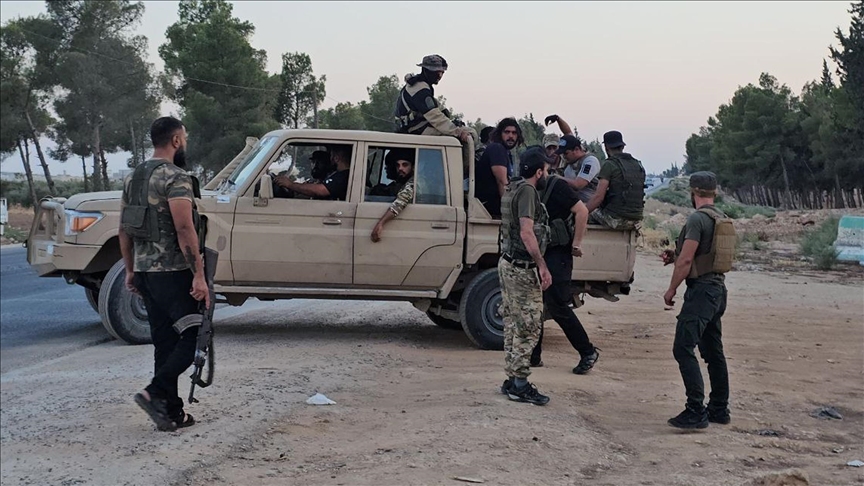 سوريا.. مقتل عنصر بالجيش في اشتباك مع مجموعة من "قسد"