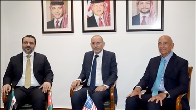 Une rencontre tripartite s’ouvre en Jordanie pour soutenir la reconstruction de la Syrie