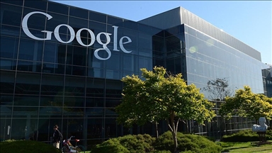 Australian court rules against Google, Apple for engaging in anti-competitive conduct