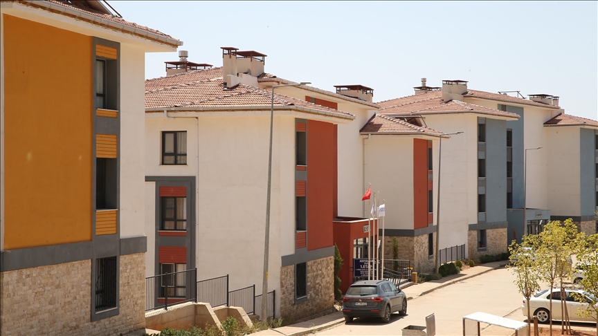 "Asrın felaketi"nden etkilenen Tut ilçesindeki deprem konutlarında yaşam başladı