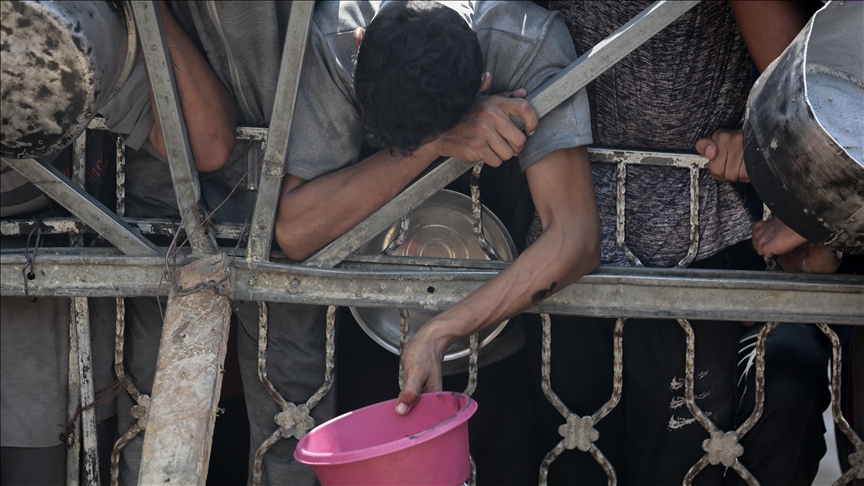 Israel deliberately blocks Gaza humanitarian aid: Former leaders of Ireland, New Zealand say
