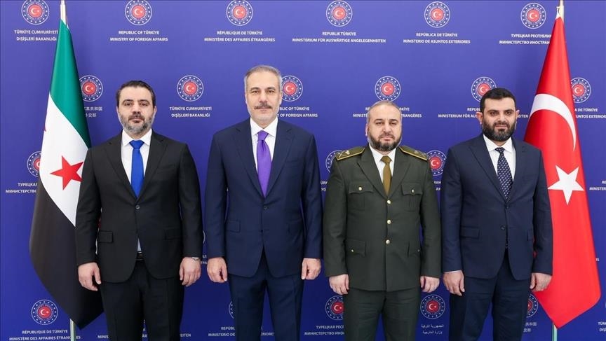 Turkish foreign minister meets with Syrian counterpart, delegation in Ankara