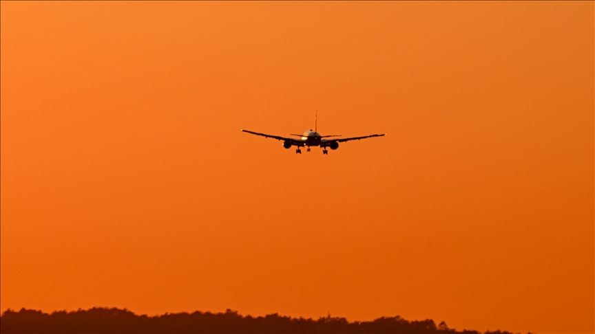 Suspendido en Francia controlador aéreo por presuntamente gritar “Palestina libre” a la tripulación de un avión de El Al