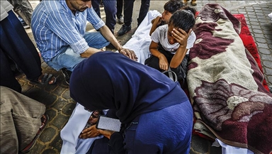 Najmanje 64 Palestinaca ubijeno u izraelskim napadima na kuće i šatore raseljenih širom Gaze