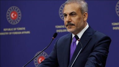 Fidan exige al YPG que deje de representar una amenaza para Türkiye y la región de inmediato