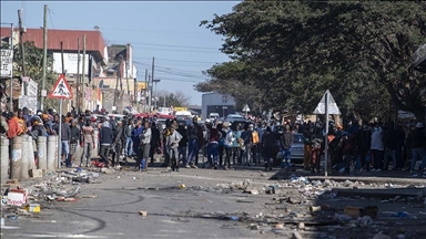 Protestuesit djegin zyrën e Ministrisë së Brendshme në Afrikën e Jugut