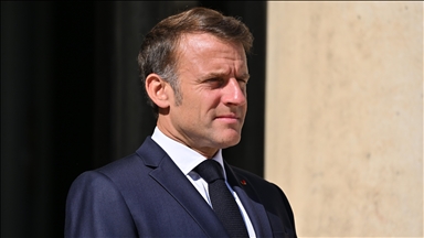 Macron says territorial issues cannot be discussed without Ukraine