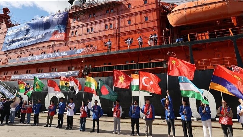 Стартовала шестая международная арктическая экспедиция «Ледокол знаний» с участием Турции