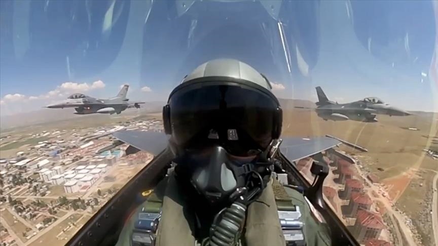 La Pologne modernise ses F-16 pour 3,8 milliards de dollars