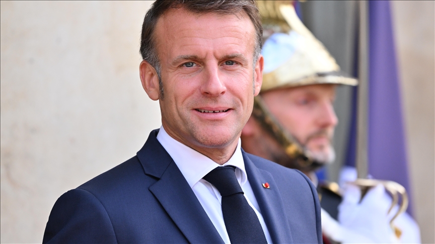 Pollution plastique : « Le manque d’ambition du texte est inacceptable », estime Emmanuel Macron