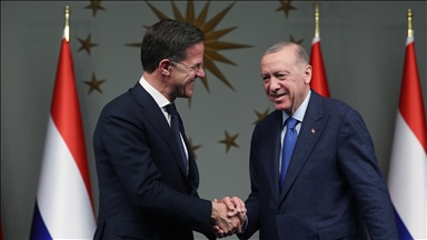 Presidenti turk bisedon me shefin e NATO-s për Ukrainën dhe samitin e ardhshëm Trump-Putin