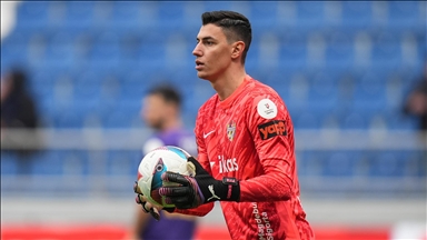 Eyüpspor'un milli kalecisi Berke Özer, Lille'e transfer oldu