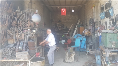 Li Gazîentabê hesinkar li dijî kelekela germa havînê têdikoşin