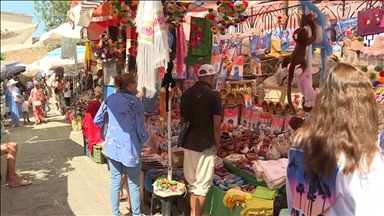"الدرازة" المغربية.. حياكة تقليدية تصارع لمواكبة العصر 