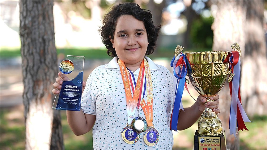 12 yaşındaki Atlas "Efsane Matematikçi" ünvanı aldı