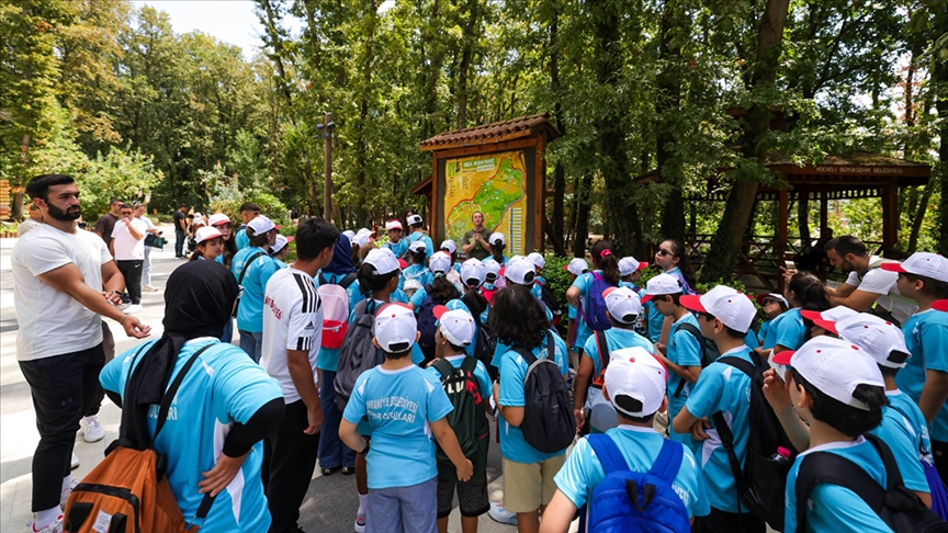 Ümraniye'de Yaz Spor Okulu öğrencileri Ormanya'yı keşfetti
