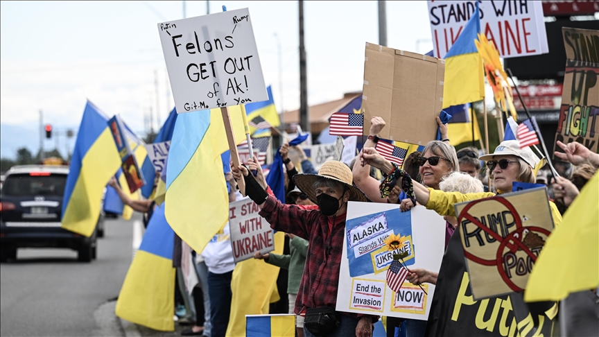 Përpara takimit Trump-Putin në Alaskë, mbahet protestë në mbështetje të Ukrainës