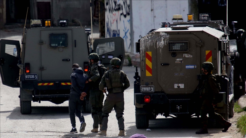 Israeli forces arrest 15 Palestinians, illegal settlers attack civilians across occupied West Bank 