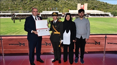 15 Temmuz şehidi Ömer Halisdemir'in kızı teğmen oldu