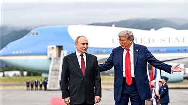 Започнаа разговорите меѓу Трамп и Путин зад затворени врати за Украина