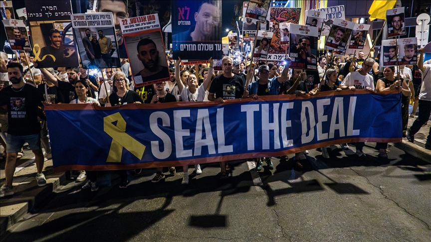 Thousands of Israelis demonstrate nationwide to demand prisoner swap deal