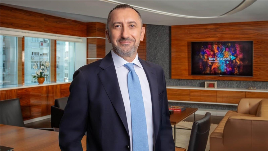 Türk Telekom CEO'su Önal: 5G'yi ülkemizi daha güçlü bir geleceğe taşıyan önemli bir araç olarak değerlendiriyoruz