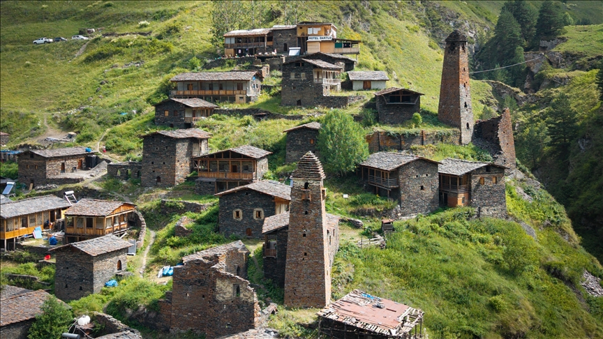 Gjeorgji, fshati Dartlo me arkitekturën prej guri tërheq vizitorët