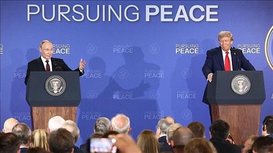Trump après le sommet avec Poutine : "C’est désormais à Zelensky et aux dirigeants européens de conclure"