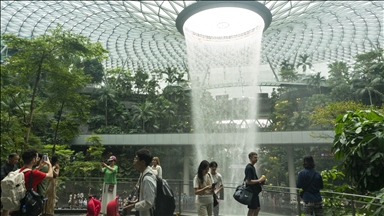 Najviši zatvoreni vodopad na svijetu krasi aerodrom u Singapuru