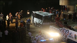 Alžir: Stradalo 18 osoba nakon prevrtanja autobusa u rijeku