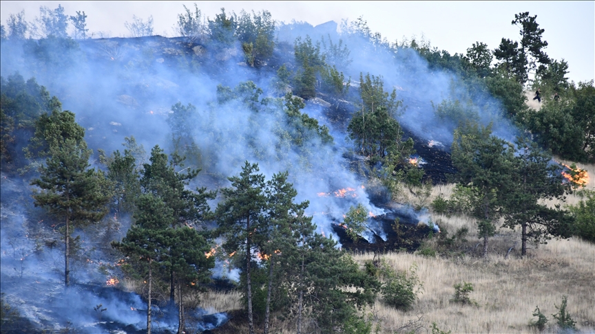 Kosova, Maqedonia e Veriut dhe Shqipëria vazhdojnë aktivitetet e shuarjes së zjarreve