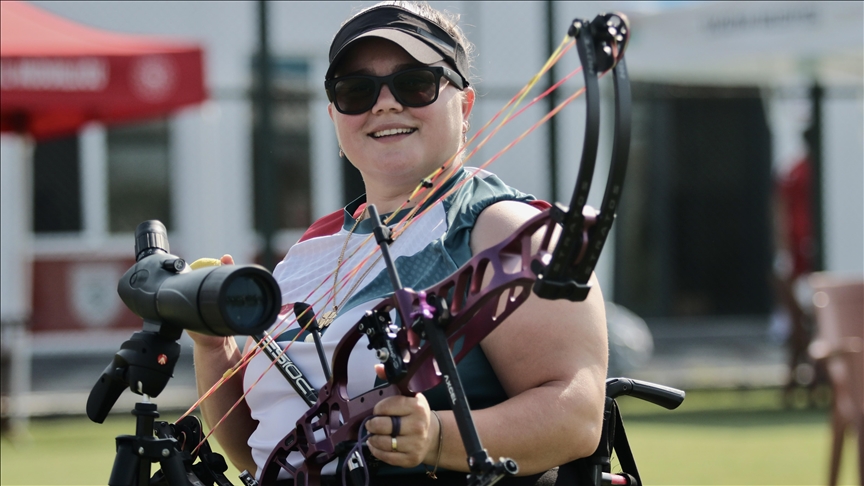 Paralimpik oyunları şampiyonu Öznur Cüre Girdi, yine "zirve" istiyor