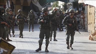 Israeli army arrests 19 Palestinians as illegal settlers escalate attacks in occupied West Bank